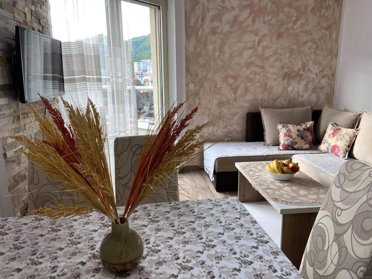 Apartment Dragan บุดวา ภายนอก รูปภาพ